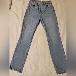 A&F 90's Slim Straight Ultra High Rise Jean